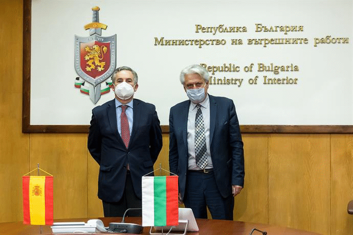 Протоколна среща на министър Бойко Рашков с Н.Пр. Алехандро Поланко, посланик на Кралство Испания в България