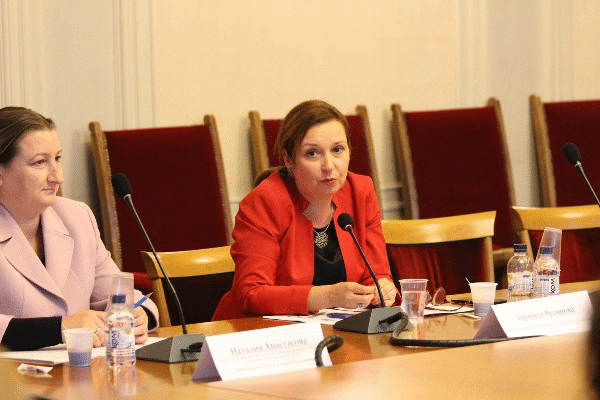 Зам.-министър Русинова запозна парламентарната комисия по еврофондовете с напредъка на изпълнението на ОПРЧР