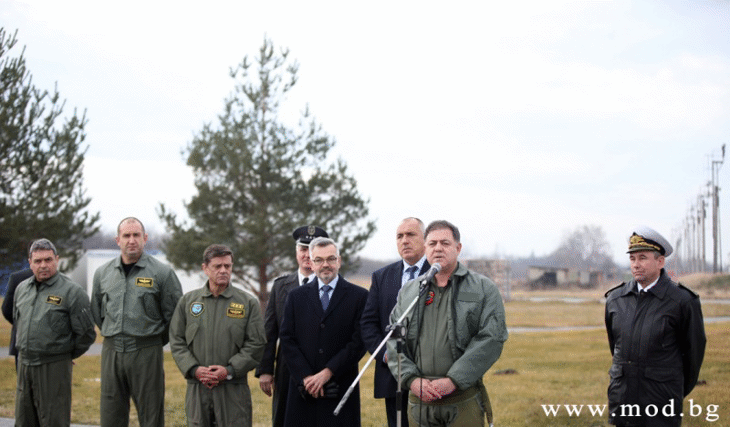 Министър Николай Ненчев: 6 нови двигателя за МиГ-29 ще бъдат доставени с обществена поръчка