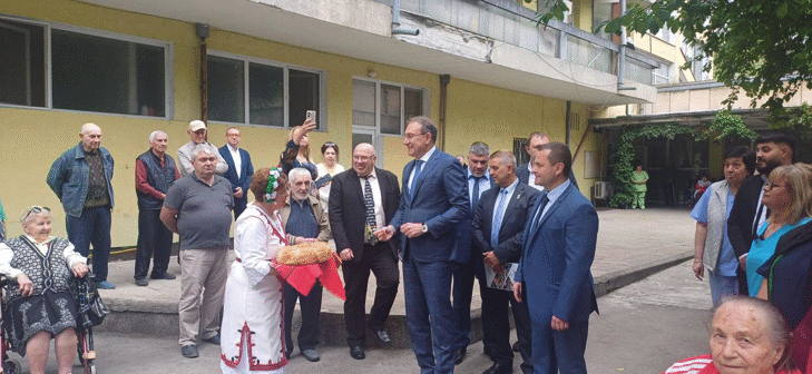 Министър Гуцанов От Русе: Преобразяваме Грижата За Възрастните Хора С 385 Милиона Лева