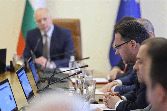 МВР изведе от пътя над 150 опасни и рискови шофьори в рамките на специализирани полицейски операции през уикенда