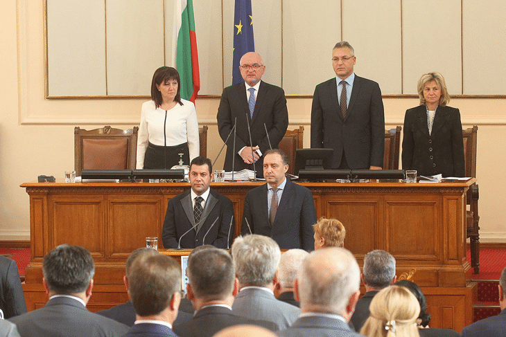 Народното събрание прие на първо четене промени в Закона за съдебната власт