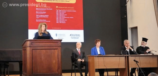 Вицепрезидентът: Християнската вяра, писмеността и езикът съхраняват българския народ 12 века