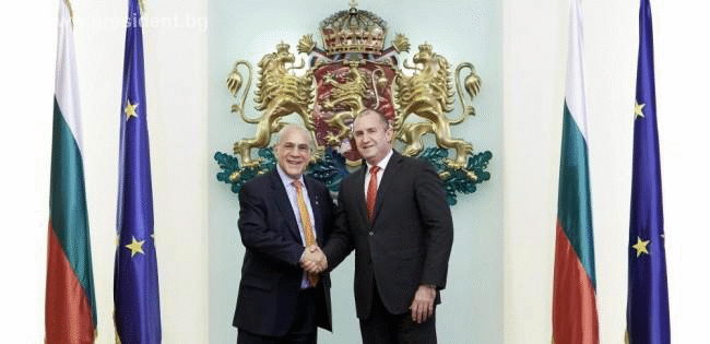 Румен Радев: България трябва да получи възможно най-скоро точна дата за начало на преговорите за присъединяване към ОИСР