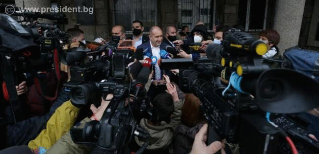 Румен Радев: Вярвам, че тези избори ще са първата стъпка за връщането ни към нормалността и осъзнаването на огромния потенциал на нашия народ