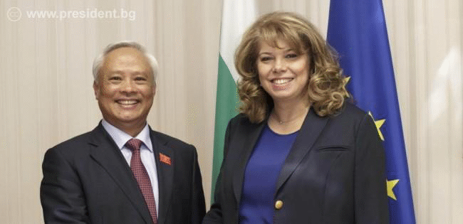 Вицепрезидентът се срещна със заместник-председателя на Националното събрание на Виетнам