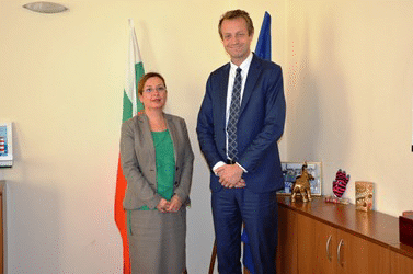 Зам.-министър Русинова представи резултатите от деинституционализацията на децата пред Световната банка