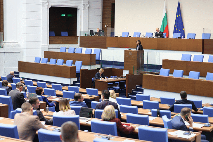 Народното събрание прие решение по проекта за инвестиционен разход „Придобиване на основна бойна техника за изграждане на батальонни бойни групи от състава на механизирана бригада“