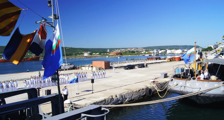Военните  моряци отбелязаха 63-та годишнина от създаването на Дивизион кораби със спомагателно назначение
