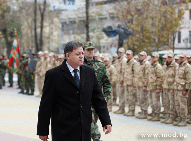 Министърът на отбраната Николай Ненчев: „Вие сте ядрото и цветът на професионалната ни армия“