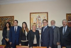 Омбудсманът Мая Манолова и немски депутат обсъдиха отпадането на ДДС върху дарените храни