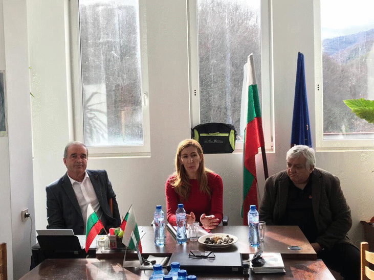 Министър Ангелкова в Нареченски бани: Полагаме усилия да обновим базата за балнео- и СПА услуги в страната