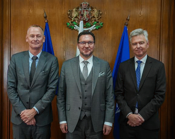 Работна среща на министър Даниел Митов с националния координатор по въпросите на миграцията на Дания Николай Хейберг Петерсен