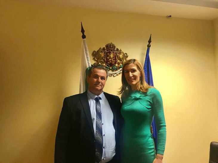 Министър Николина Ангелкова обсъди с кмета на Созопол Панайот Рейзи подготовката на предстоящия летен сезон