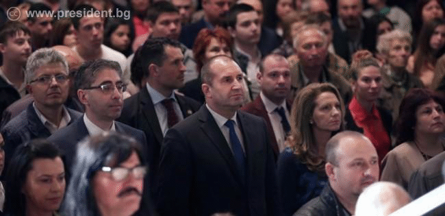 Румен Радев: Училището се нуждае от подкрепата на институциите, за да води България напред