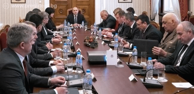 Изявление на президента Румен Радев след заседанието на КСНС на тема „Възможни рискове и заплахи за националната сигурност в контекста на усложнената среда на сигурност в Близкия изток“