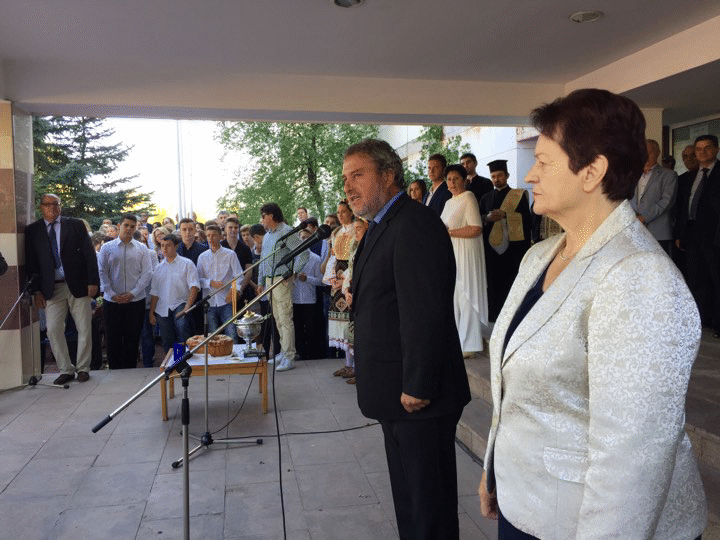 Министър Банов: „Децата Трябва Да Вярват В Себе Си И В Своите Преподаватели”