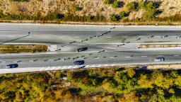 В петък, събота и неделя за повишаване на безопасността при интензивния трафик може да се променя организацията на движение в участъка в ремонт на АМ „Хемус“