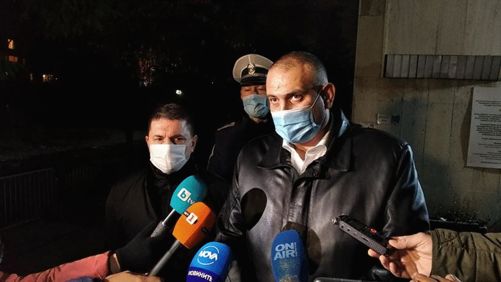 Министър Терзийски: 430 екипа на полицията ще помагат тази нощ на пътя