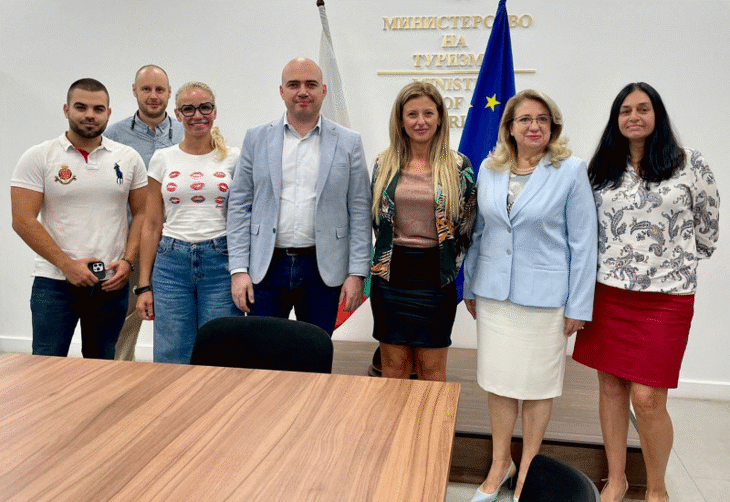 В Министерството на туризма се проведе среща с представители на хотелиерите в Слънчев бряг във връзка с проблеми по отчетността на средствата по програмата в помощ на бежанците