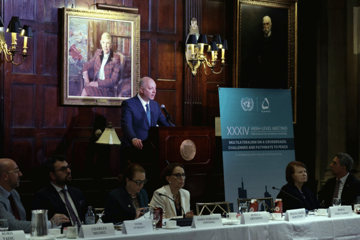 България неотклонно работи за просперитета на Югоизточна Европа, заяви премиерът Желязков на среща на високо ниво на Международния център „Низами Ганджеви“