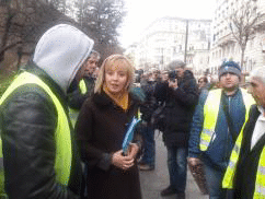 Омбудсманът Мая Манолова подкрепи исканията на служителите от столичния градски транспорт на заседанието на транспортната комисия към СОС