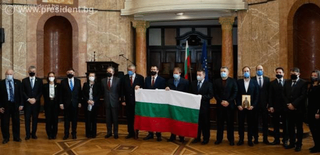 Румен Радев: Българските изследователи в Антарктика отварят вратите към ключово за бъдещето на света знание
