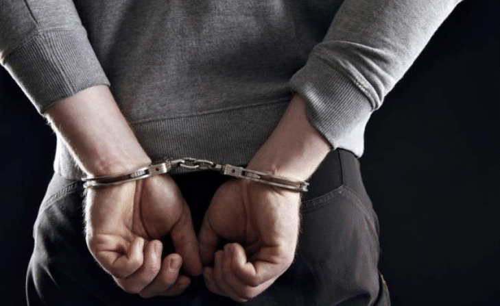 Окръжната прокуратура в Силистра задържа за срок до 72 часа мъж с двойно гражданство, извършил контрабанда на 100 000 кутии цигари без бандерол на стойност 750 000 лева