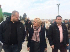 Омбудсманът Мая Манолова: Жителите на с. Труд имат право на въздух