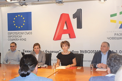 Зам.-министър Русинова: В края на октомври ще стартира схемата „Умения“ на ОПРЧР за обучения по дигитални компетентности и ключови умения