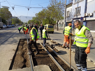 Заместник-кметът Дончо Барбалов провери работата по обособеното трамвайно трасе на бул. „К. Величков“