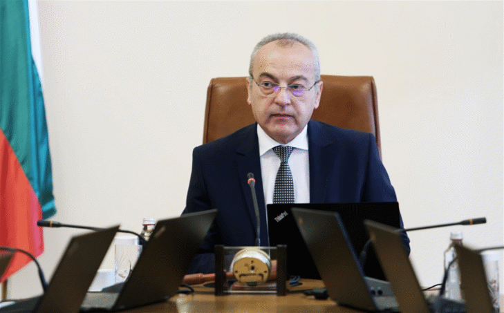 Премиерът Донев: Българската държава е в непрестанен контакт с журналиста Христо Грозев