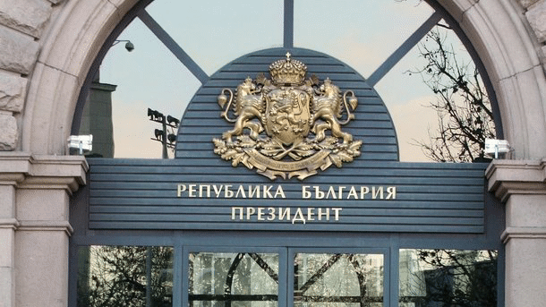 Президентът Радев отказва да даде нецензурирания текст на стенограмата