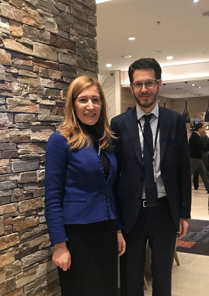 Министър Ангелкова проведе работна среща с Петер Лохбийлер, директор на „Публични дейности“ към booking.com