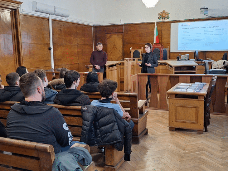 Прокурор от Окръжна прокуратура-Русе и експерт от „Общинска банка“ АД говориха пред ученици за „Хазартна зависимост и дълговата спирала - връзката им с престъпността - проблеми, рискове, възможности“