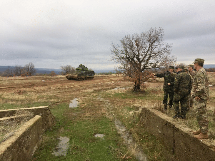 Сертификационни стрелби се проведоха на Учебен полигон „Ново село“ по време на съвместната българо-американска подготовка
