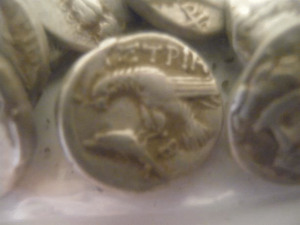 Полицаи от ОДМВР-Силистра задържаха трима мъже за извършване на незаконна иманярска дейност