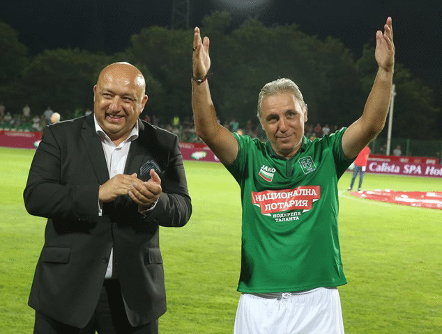 Кралев: Благодаря на Стоичков за всичко, 
което прави за българските деца