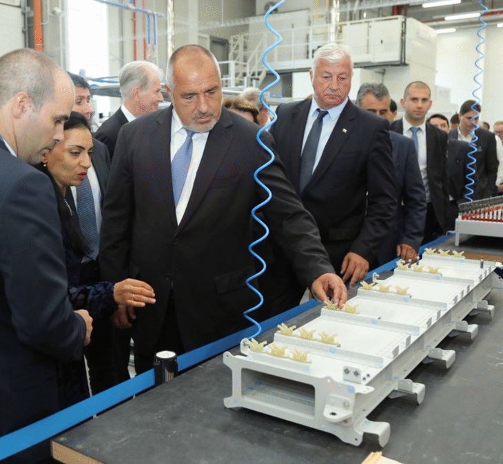 Премиерът Бойко Борисов присъства на официалното откриване на завод за авиочасти край Пловдив