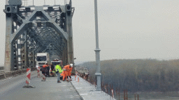 На 18 декември се възстановява движението в двете посоки по Дунав мост при Русе. Работата на обекта ще продължи в началото на 2026 г.