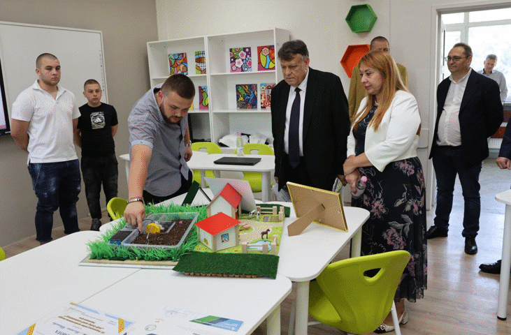 Над 2 Млн. Евро Инвестиция В Нов Център За Високи Постижения И Stem Среда В Пгте „Хенри Форд“