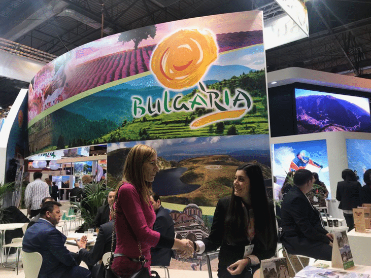 Министър Ангелкова откри българския щанд на изложението FITUR в Мадрид