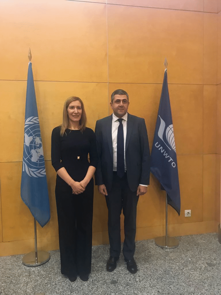 Министърът на туризма Николина Ангелкова разговаря със Зураб Пололикашвили, генерален секретар на Световната организация по туризъм към ООН