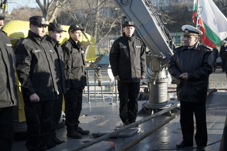 Базов миночистач „Шквал” се завърна от задгранично плаване