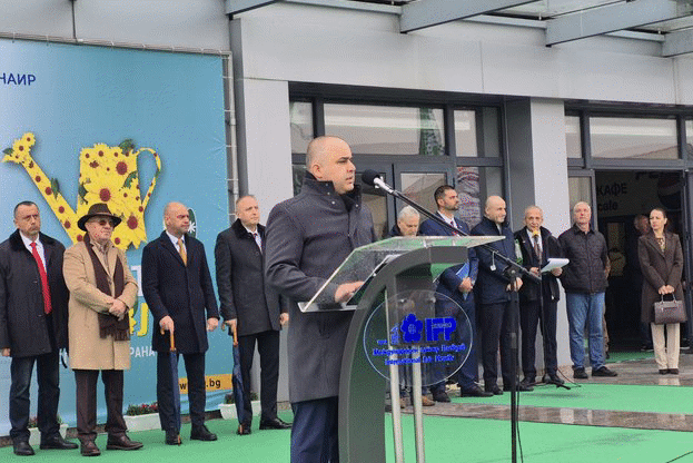 Зам.-министър Василев: България запазва водещите си позиции в ловния туризъм и трофейните качества на дивеча