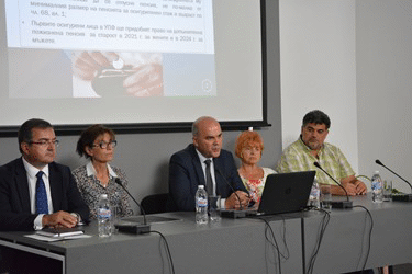 Министър Петков представи законодателни предложения за регламентиране на изплащането на пенсии от втория пенсионен стълб