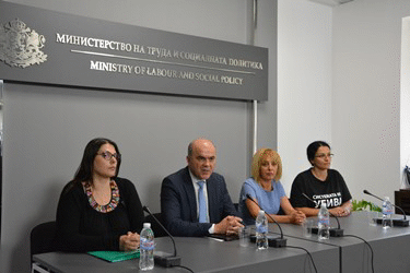 Участниците в работната група за Закона за хората с увреждания: Проектът е стъпка в правилната посока