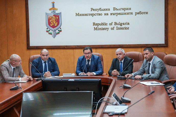 Министър Даниел Митов: За адекватна реакция при сложни ситуации трябва добра подготовка ​