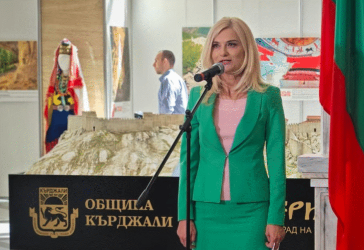 Министър Динкова: Работата с местните власти ще наложи „Бранд България“