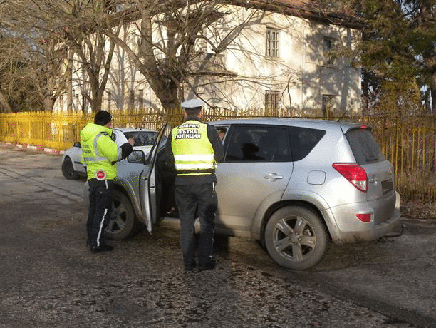 Специализирана полицейска операция за противодействие на битовата престъпност бе проведена на територията на с. Стожер